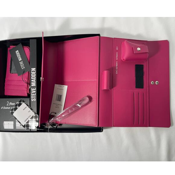 Steve Madden Womens Fuchsia 2 Piece Card Case Travel Pouch Gift Set NEW - Picture 4 of 11